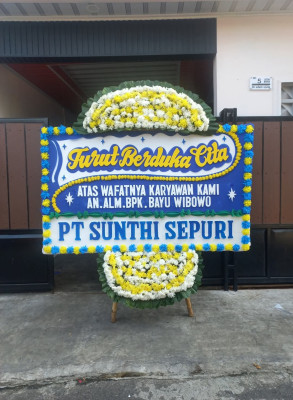 Papan Bunga Duka di Tiakar