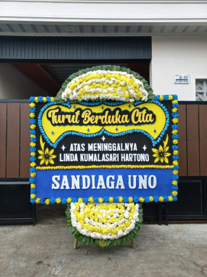 Papan Bunga Duka di Tiakar