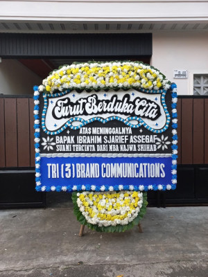 Papan Bunga Duka di Tiakar
